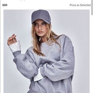 💥flash sale💥 Victoria’s Secret Sweatshirt